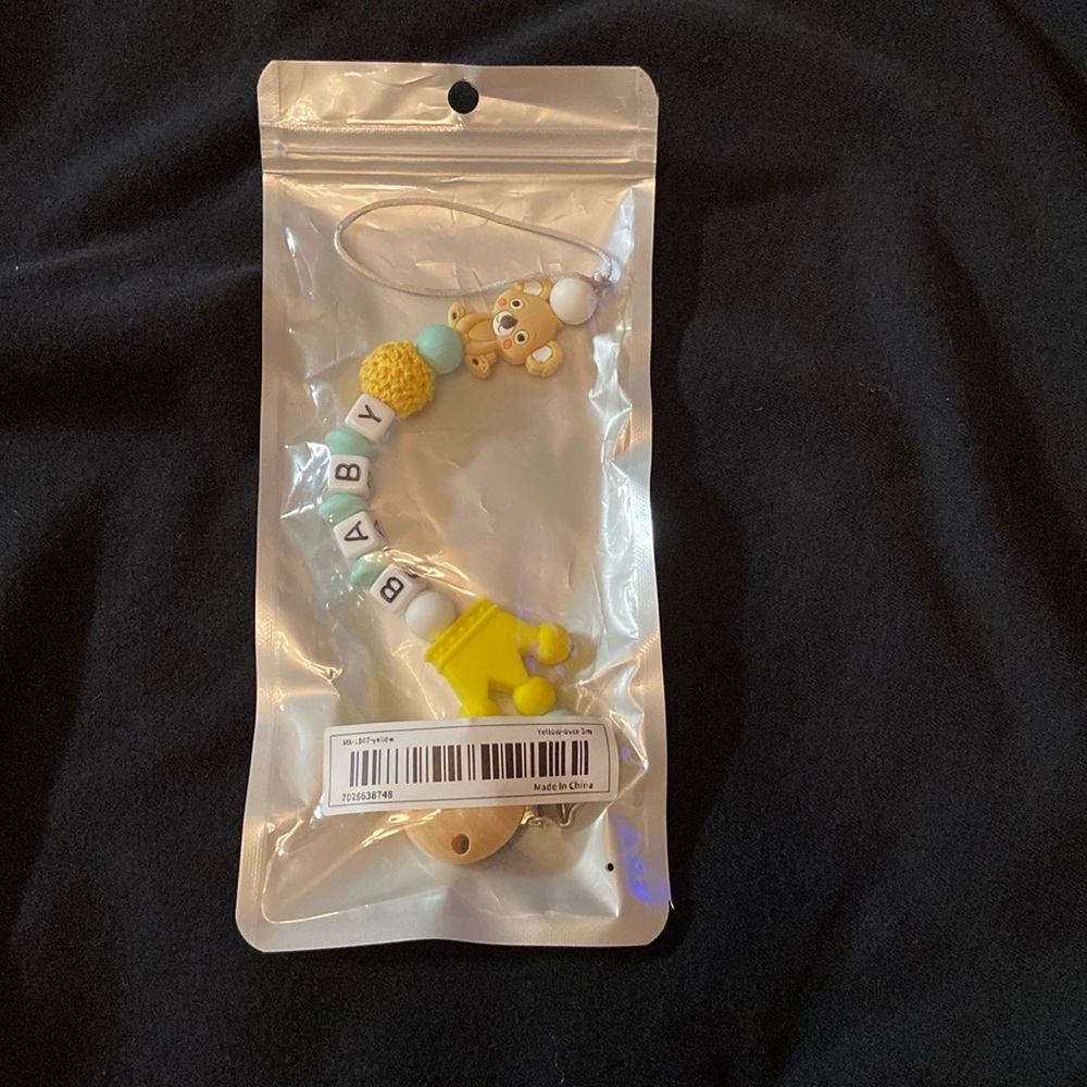 baby pacifier clip